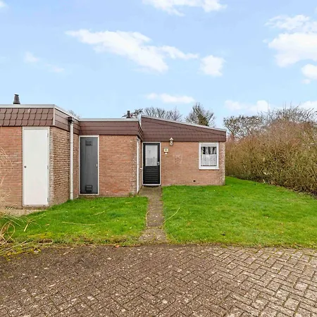 Simpel Vacationhome Blenck 36 - Bungalowpark De Blenck Aan Zee Holiday home *